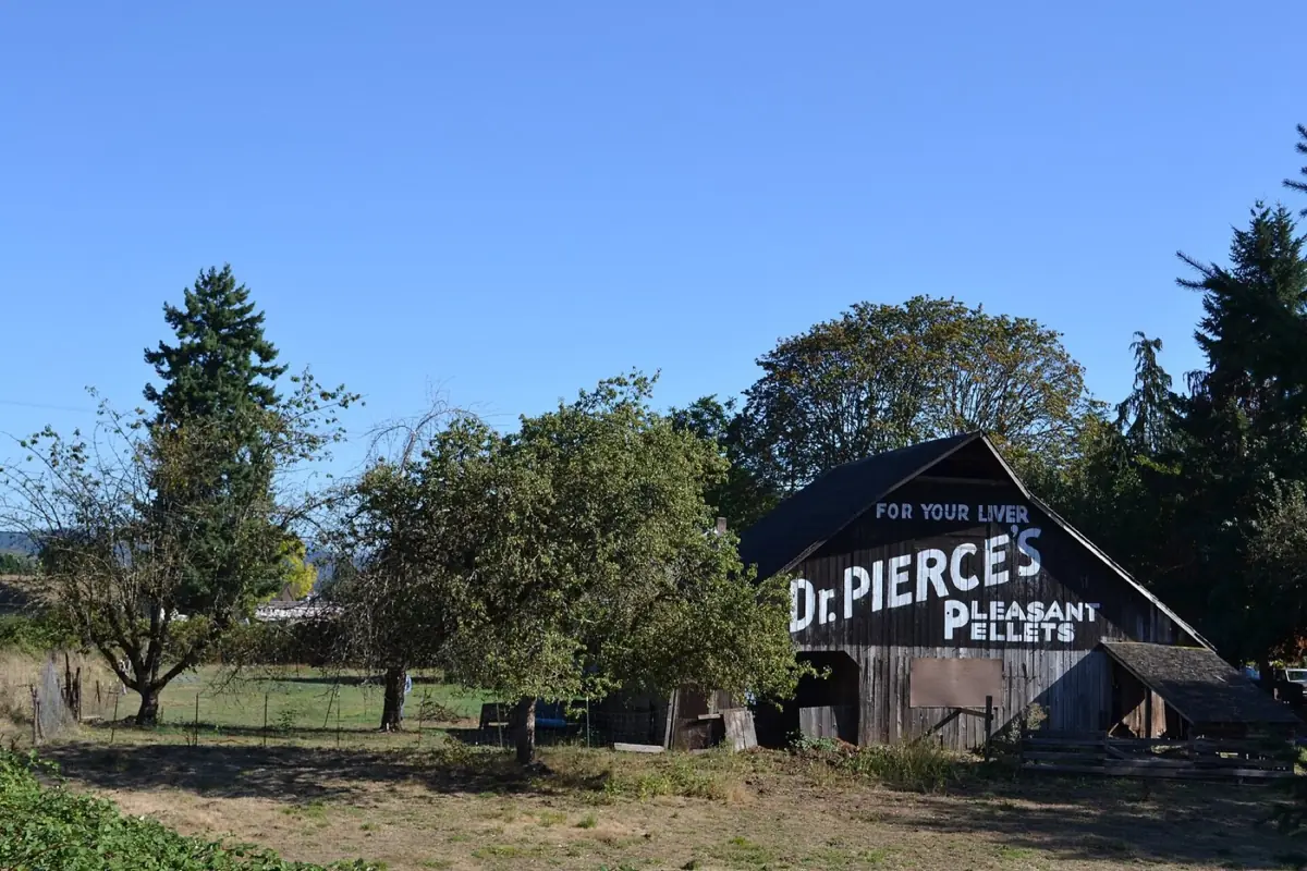 A heritage barn in Lane County